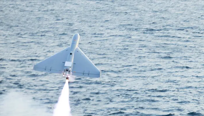 آمريڪي بحريه جو ايران جي ڊرون جي نقل ’لوڪس‘ خودڪش ڊرون جو ڪامياب تجربو